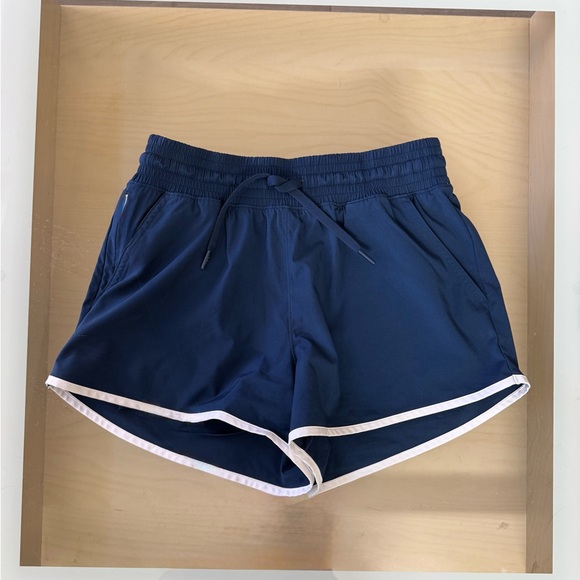 Abercrombie & Fitch Pants - YPB motionTEK navy shorts size S